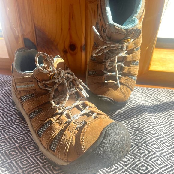Keen Shoes Keen Womens Voyager Hiking Shoes Size 85 Us Poshmark